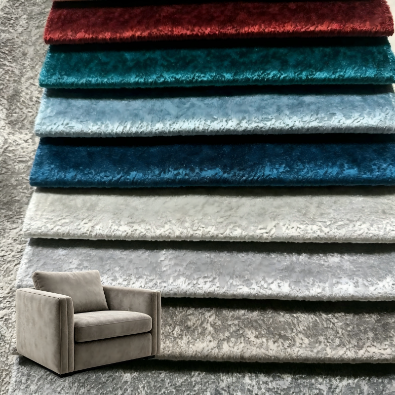 Sohvasi ansaitsee valokeilassa kiiltävän samettikankaan