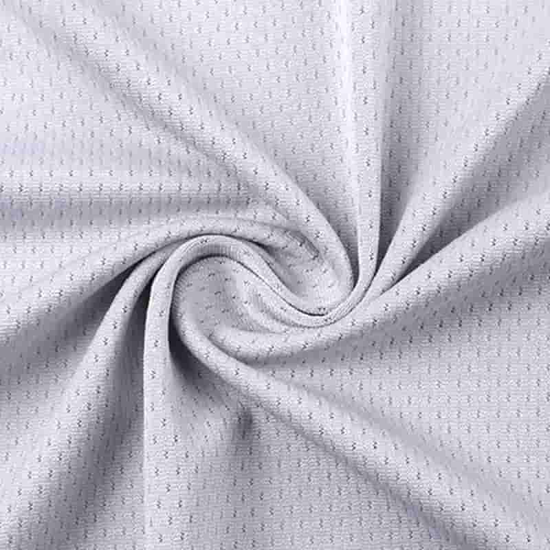 Kierrätetty polyesteri urheiluvaatteiden kangas