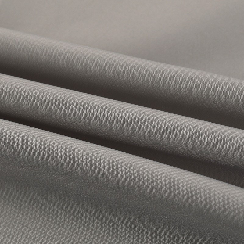 Kierrätetty vettä hylkivä polyesterikangas