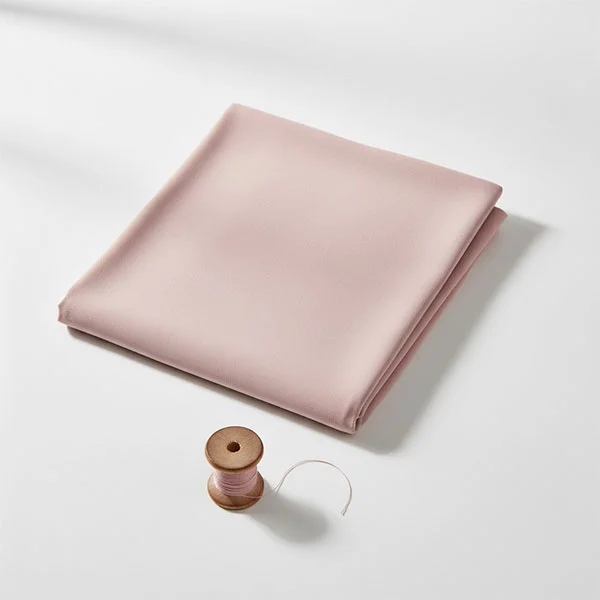 Triasetaattipolyesterikangas